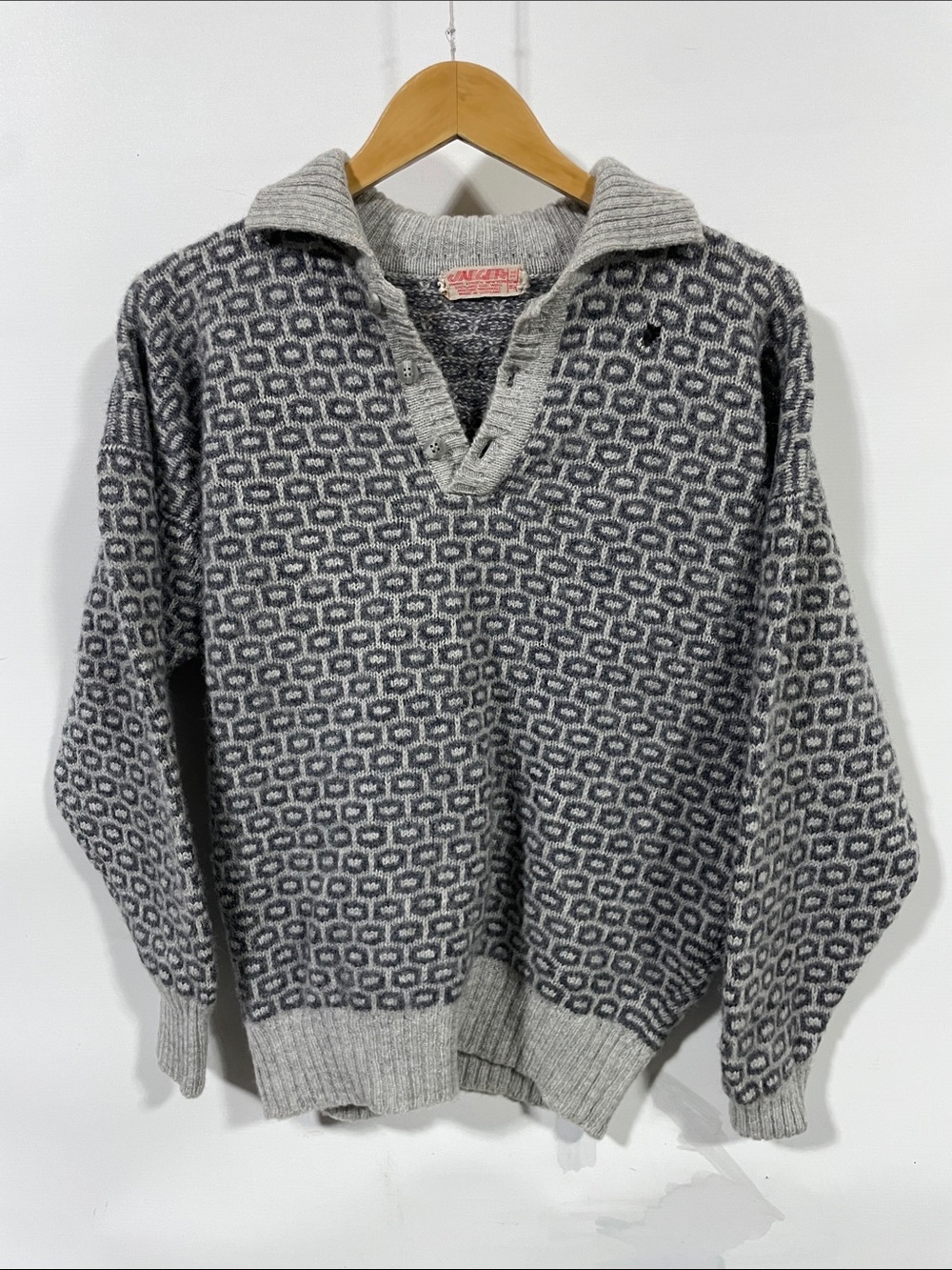 Vintage 1950s Yaeger Men's Grey Patterned Knit Pullover Sweater
